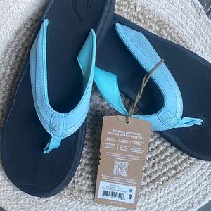 OluKai Turquoise and Black Sandals